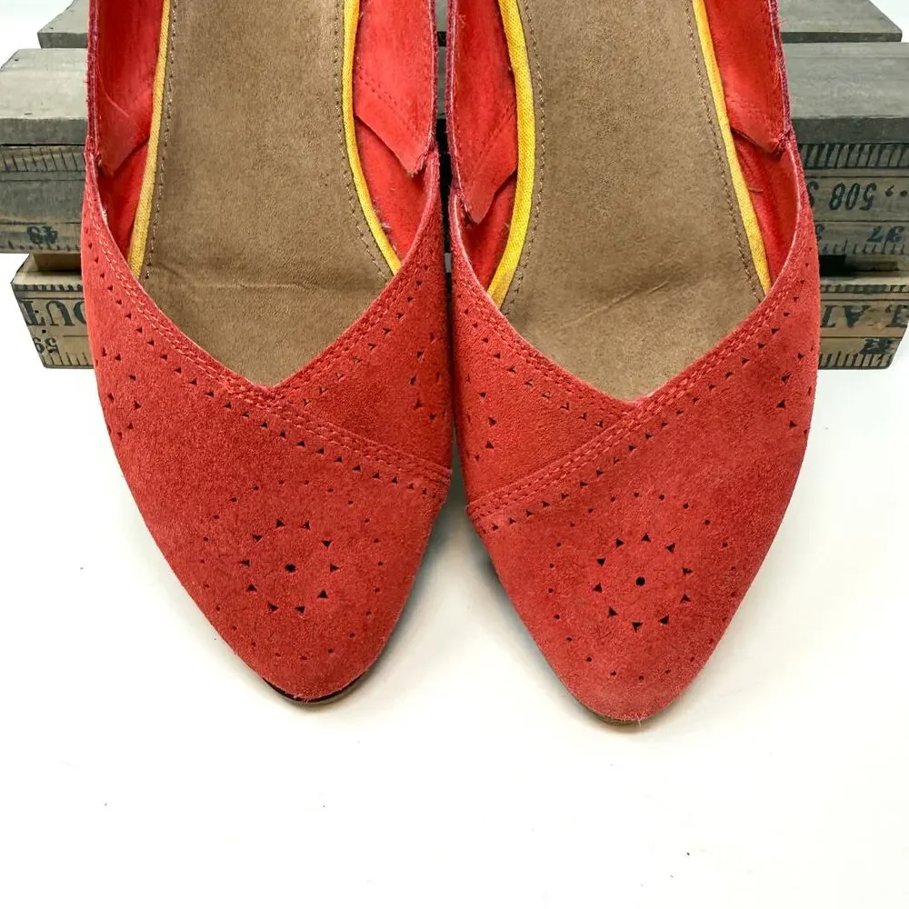 TOMS Pointed Toe Laser Cut Suede Flats In Red Size 12 - Picture 4 of 7